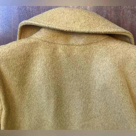Old Navy Women’s Moleskin/ Faux Fur Peacoat Jacket Gold M - Picture 6 of 6
